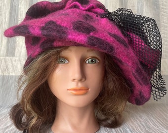 Merino wool burgundy  mauve pink black flapper hat Ooak  felted designer hat tatiana123
