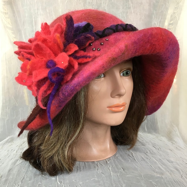 Ooak  designer flapper hat red cloche wet Felted merino wool red black grey gray poppy  flower  hat  warm winter  red  cloche  tatiana123