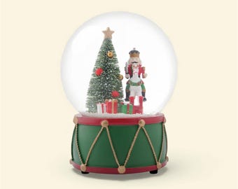 "Gravierter Nussknacker-Weihnachtsbaum-Schneekugel - Musikalischer ""Klingelglöckchen"" Globus, handgemalter Weihnachtsschmuck, Geschenkverpackung - individuell."