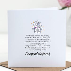 Carte de voeux imprimable pour l'obtention du diplôme d'adjoint au médecin pour l'étudiant en médecine Cadeau de remise des diplômes pour elle Cadeau de remise des diplômes pour lui