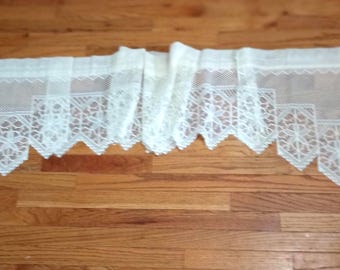 Vintage 70-80's Quaker Lace 3 Part Valance Curtain Panels, Double Rod Pocket, Cascade Sides #N1684