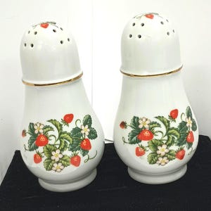 Vintage Set Sugar Shakers, Strawberry Fields, Porcelain 22K Gold Trim, Made in Brazil for Avon #J706