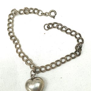 VTG Sterling Silver Puffy Heart Charm on 925 Bracelet Double Loop Chain 8" #J769