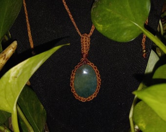 Green Chalcedony Pendant Necklace