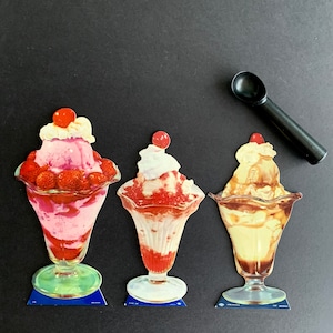 Ensemble de 3 coupes glacées rétro en papier éphémère des années 1950 / Cerises / Fraises / Fontaine de soda au chocolat Diner rétro Art culinaire / Été