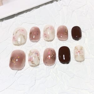 Simple Acrylic Flower Nail/Floral Nails/Red Leaf Nails/Gold Foil Nail Designs/Classy Short Nails/Elegant Nails/Wildflower Press on Nails