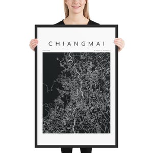 Poster encadré dessiné à la main de la carte de Chiang Mai