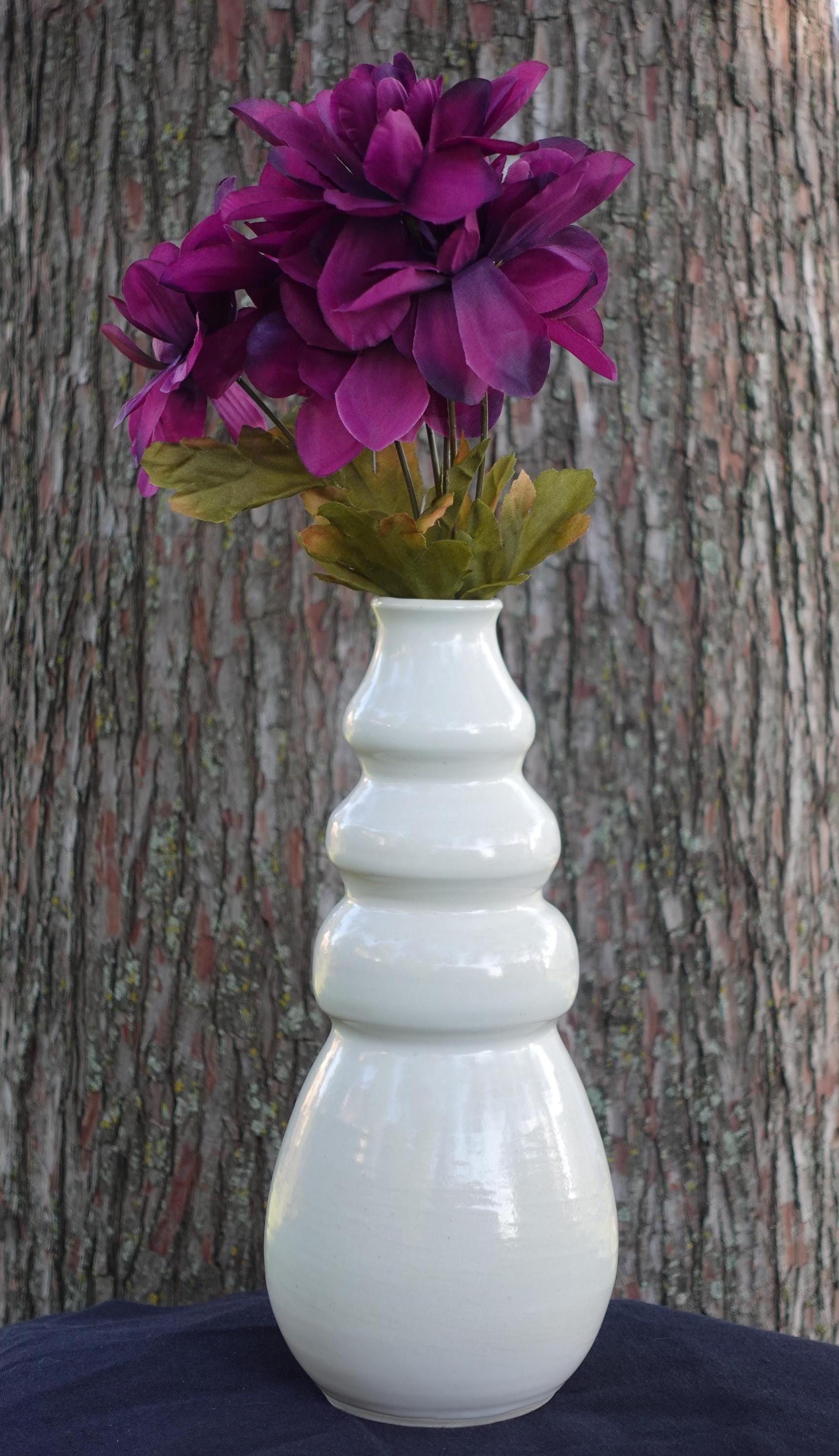 White Bubble Trap Vase main image 1