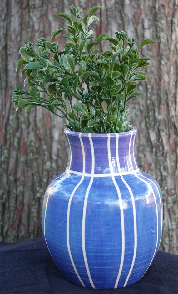 紫と青の縞模様の陶器の花瓶 - Etsy 日本