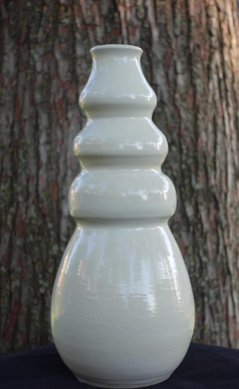 White Bubble Trap Vase