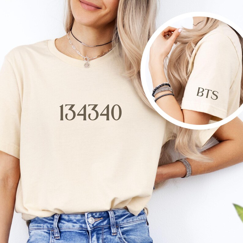 Camiseta unissex estilosa BTS 134340, produto oficial do BTS, roupa casual, estilo para o dia a dia, camiseta confortável. imagem 7
