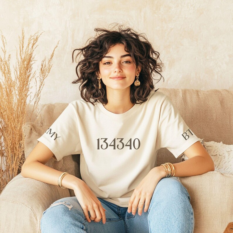 Camiseta unissex estilosa BTS 134340, produto oficial do BTS, roupa casual, estilo para o dia a dia, camiseta confortável. Soft Cream