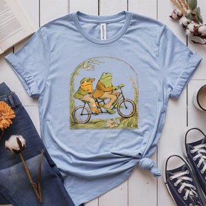 Frog And Toad Shirt, Vintage Classic Book Cover Shirt, Frog And Toad Sweatshirt, Frog Shirt, Retro Frog Shirt, Vintage Classic Book Shirt