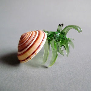 Handmade Little Glass Hermit Crab Décor Gift Collectible Figurine Blown Glass Miniature Animal Sea shell Beach Animal Green Brown