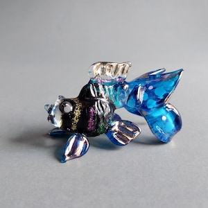 Figurine de poisson rouge en verre soufflé à la main : oeuvre d&#39;art unique à collectionner