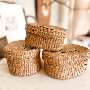 Vintage Basket With Lid and Handle - Etsy