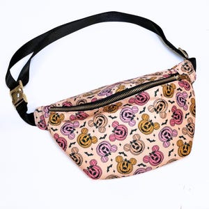 Pumpkin Mouse Fanny Pack / Cross Body / Belt Bag / Halloween  / Disney