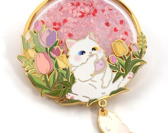 Cat Shaker Enamel Pin - Liquid Glitter "Lucky Kitties" Collection
