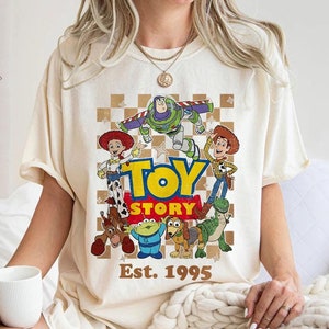 Retro Disney Toy Story Shirt, kariertes Disney World Toy Story Shirt, Toy Story Charaktere Sweatshirt, Disney Familie Shirts, Disney Trip Shirt