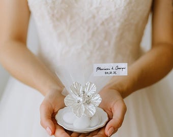 Bomboniere personalizzate con mandorle: bomboniera per matrimonio fatta a mano, bomboniera italiana con coriandoli, regalo di fidanzamento