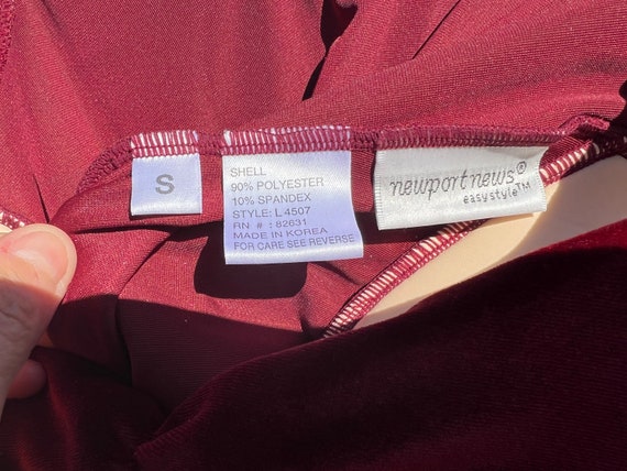 1990s Newport News maroon velour sleeveless bodys… - image 9