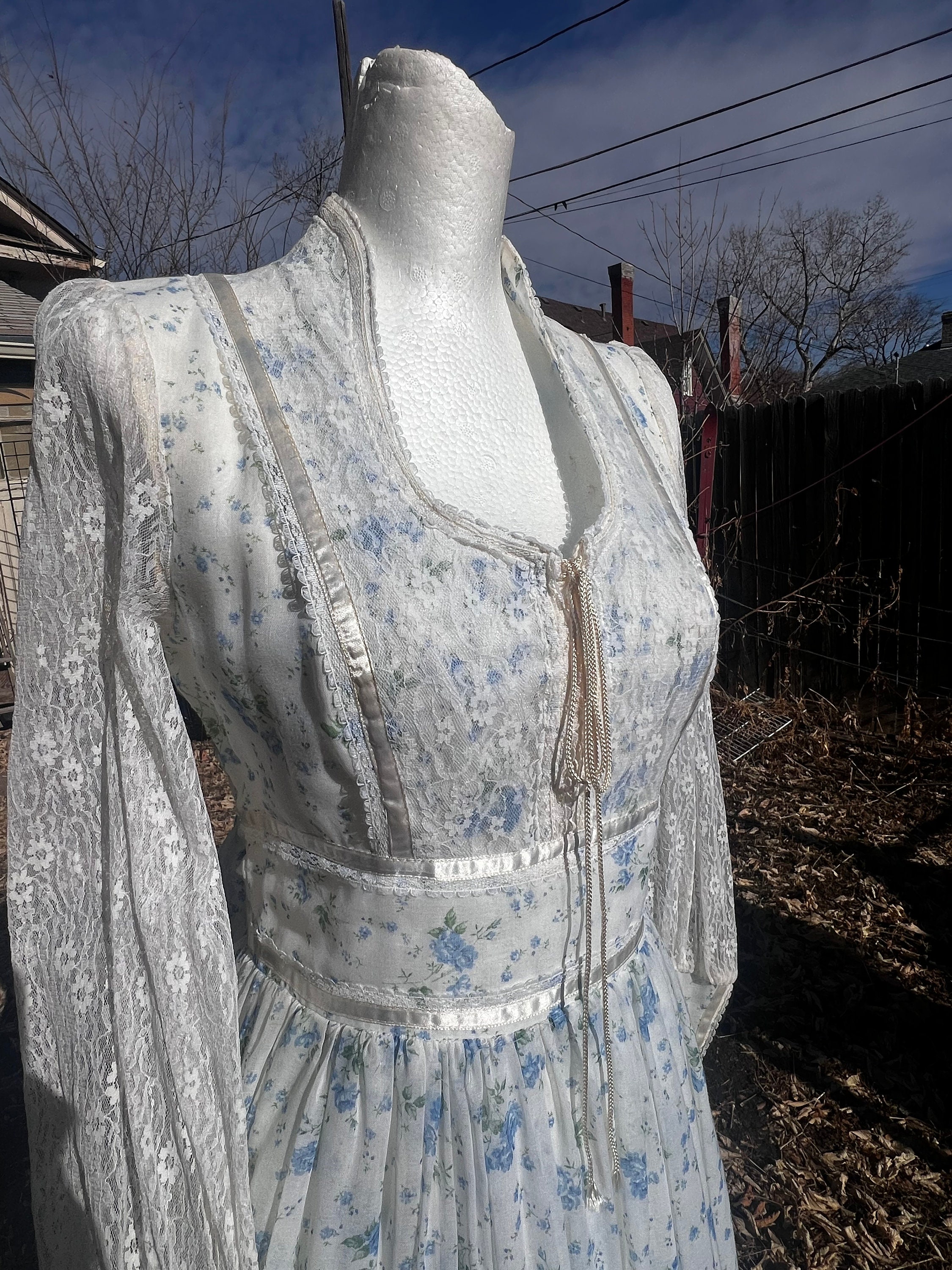 1980s Gunne Sax by Jessica Mcclintock Victorian Style Blue and White ...