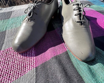 White capezio sales shoes 80s