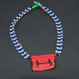 Liebesbrief der afrikanischen Zulu für männlich. Geschenk von weiblich, um zu zeigen, dass er Vintage genommen hat