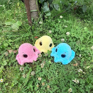 Crocheted octopus, PERSONALIZABLE, crocheted cuddly toys, plushies, cute animals, gift idea, little lucky charm, small gift