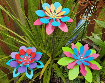 SET of 3 - *NEW* - Wild Flowers Garden Stakes Metal Art Yard Art - Choose your colors or Be SURPRISED