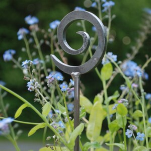 NEW Swirl Metal Garden Stake Plant Marker Stake image 2