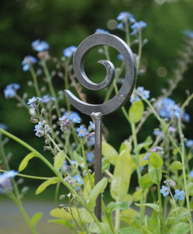 NEW Set of 3 Swirl Metal Garden Stakes Plant Marker Stakes Etsy