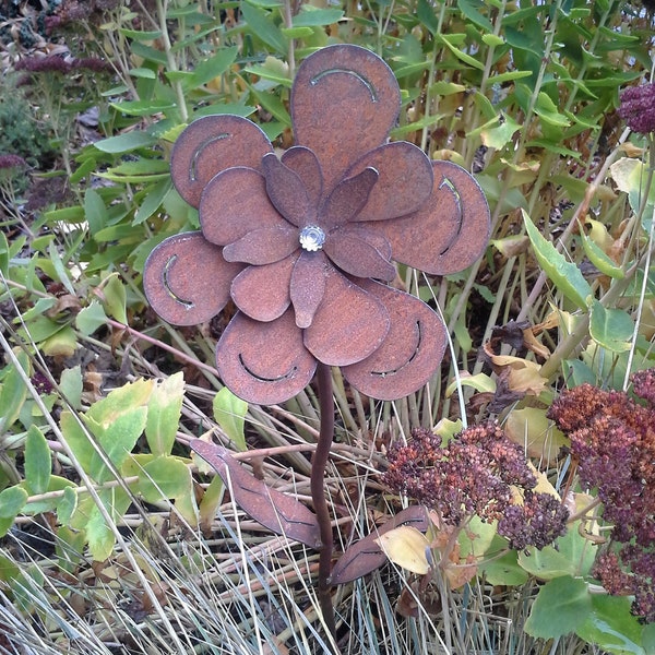 Rusted Sponge Flower for your garden - Metal -  Garden Art Decor - Yard Art