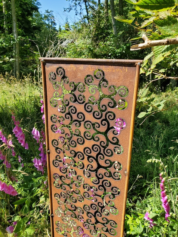 SHIP Now - FREE SHIPPING - Garden Panel - Steel - Metal Swirl - Scrap Panel - Swirl Art - Metal Art - Metal Trellis - Flower Trellis