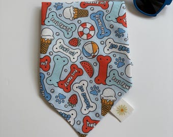 Pañuelo de verano para perros o gatos • Pañuelo de verano para mascotas • Pañuelo del 4 de julio para perros o gatos • Pañuelo para mascotas con lazo • Pañuelo bonito para perros o gatos
