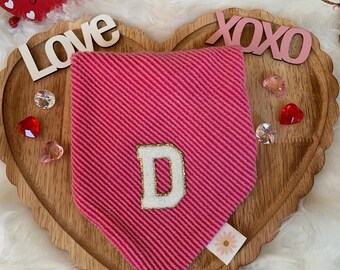 Pañuelo de punto acanalado ondulado para perros o gatos de San Valentín • Pañuelo de punto acanalado para mascotas • Pañuelo para mascotas con lazo • Pañuelo para perros o gatos de San Valentín • Pañuelo para perros o gatos