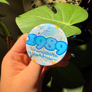 1989 Era Badge with Holographic Star Design