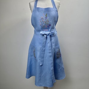 Embroidered floral apron, Linen apron with embroidered, Kitchen apron for women, Elegant garden apron, Gift for her, Gift for Grandmother