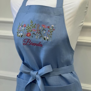 Embroidered Name Apron for Women, Custom Kitchen Apron Gift, Personalized Apron with Flowers, Handmade Linen Home Apron, Mothers Day Gift
