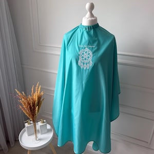 Hairdresser Cape Set with Custom Embroidery, Professional Salon Uniform with Logo, Haircutting Wear, Branded Barber Cape, Gift for Stylist