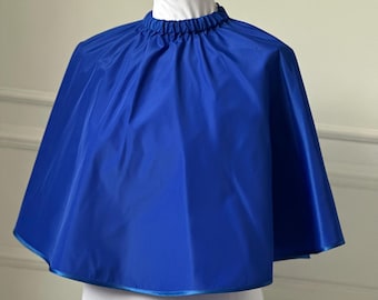 Kurzes Friseurumhang für Barttrimmen, Kundenumhang für Barbershop, Benutzerdefiniertes Logo-Umhang für schnelle Salonservices, Friseure, kleines Styling-Umhang