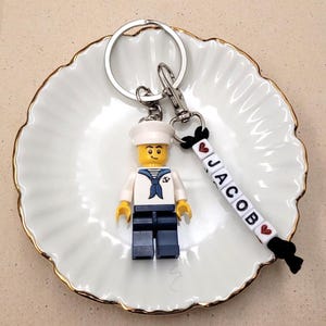 Personalized Sailor Figurine Keychain: Nautical Gift for Boat Owner