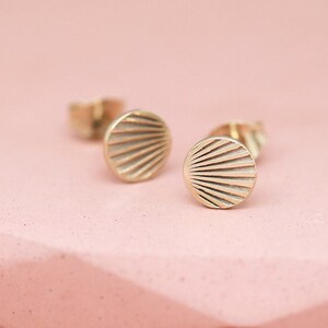 6mm gold stud earrings