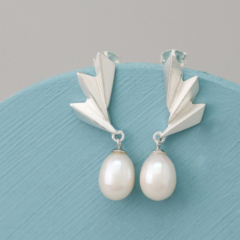 geometric pearl earrings
