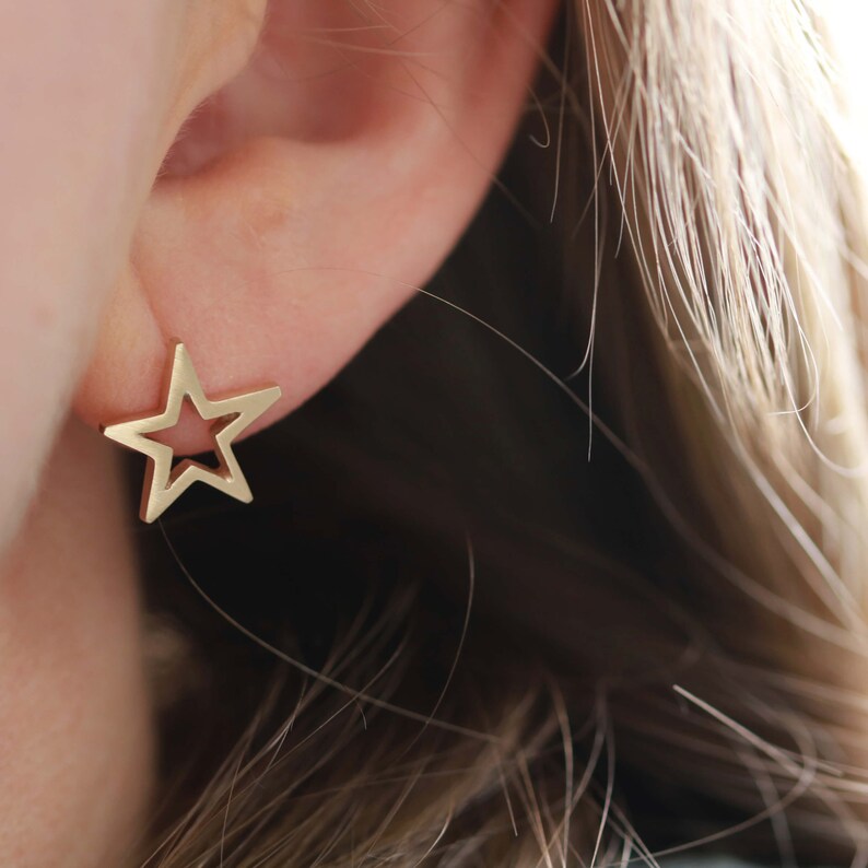 tiny star stud earrings