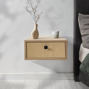 Floating Nightstand in Minimalist Style, Solid Oak, Handcrafted Wall-Mounted Bedside Table for Modern Bedroom, Schwebender Nachttisch Eiche