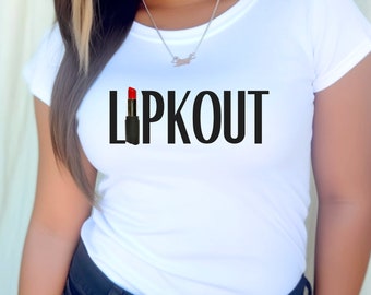 Red Lipstick Graphic T-Shirt: Bold LipKout Tee