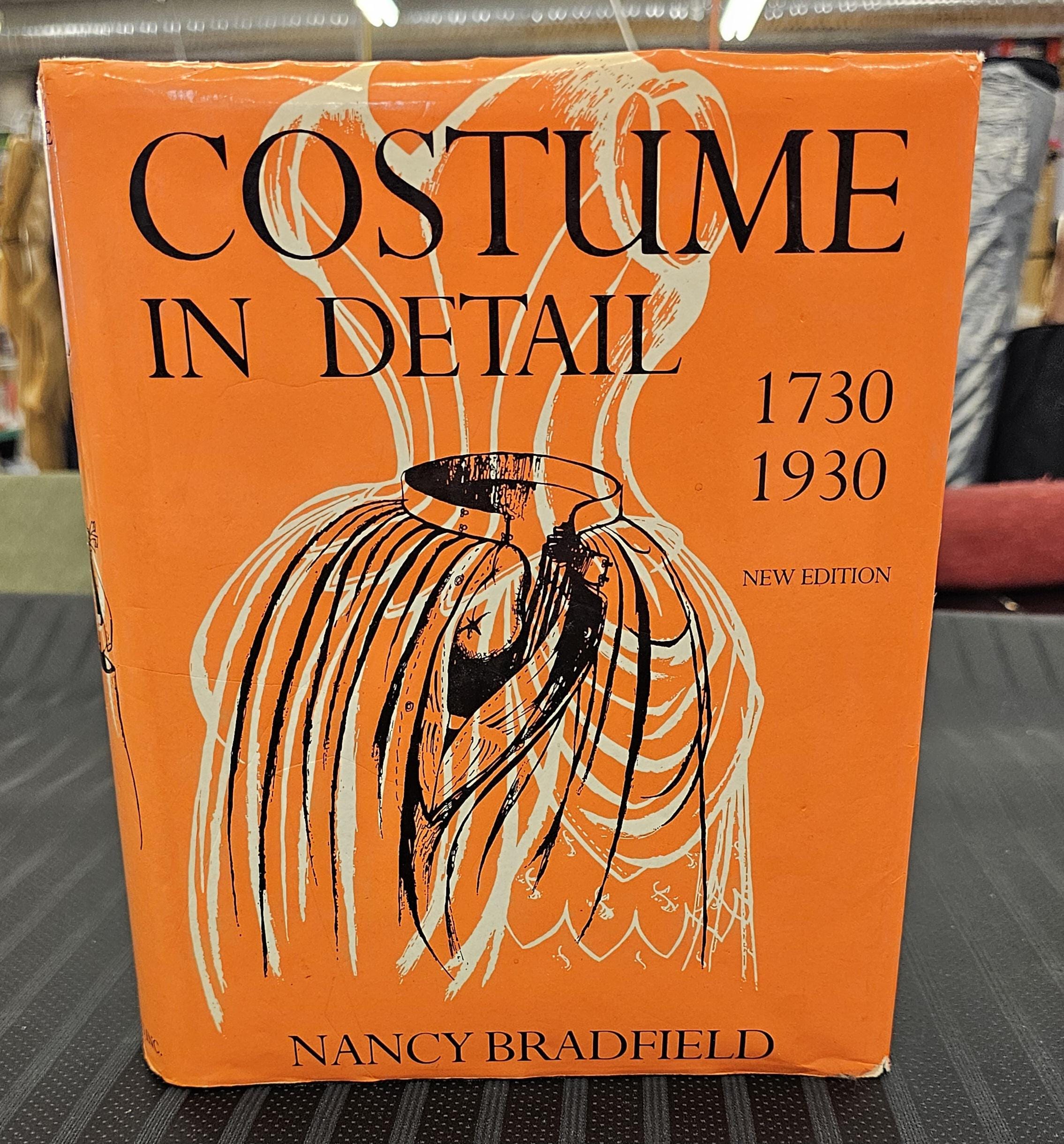 Costume in Detail Women