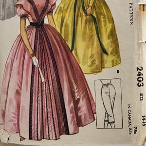 McCalls 2403 Costume Pantalets Southern Belle Scarlett O&#39;Hara, Gone with the Wind Gown 1800s Size 14-16 Historical