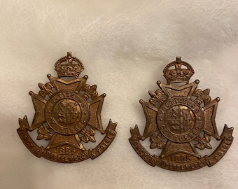 Les Voltigeurs de Quebec Officer Cap Badge, Canadian Military Collectible